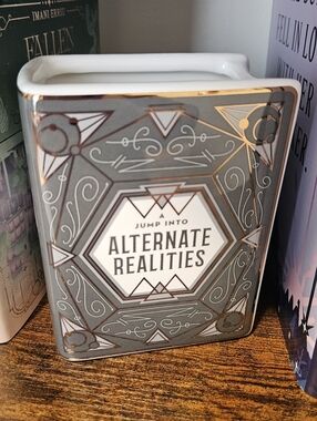 Illumicate - Alternate Realities Bookpot